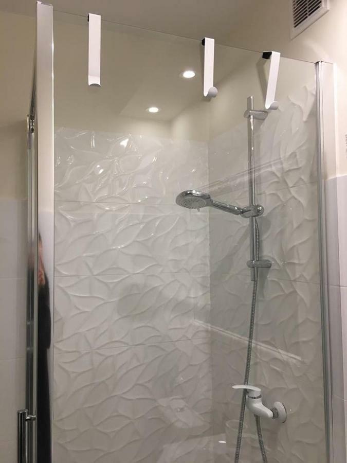 Kawalerka - Jelenia Gora, Dziel. Zabobrze Apartamento Exterior foto