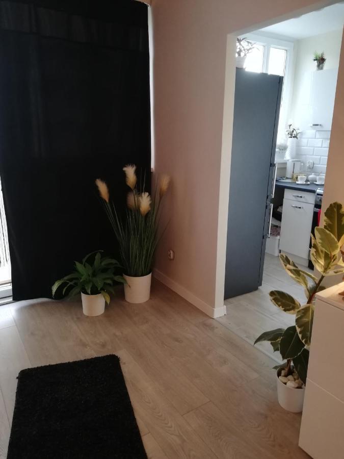 Kawalerka - Jelenia Gora, Dziel. Zabobrze Apartamento Exterior foto