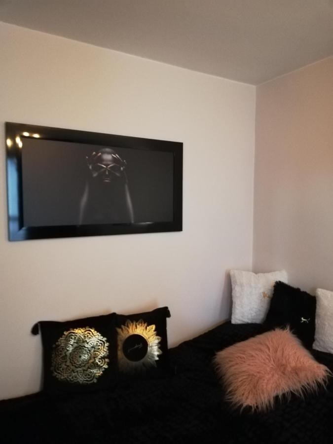 Kawalerka - Jelenia Gora, Dziel. Zabobrze Apartamento Exterior foto
